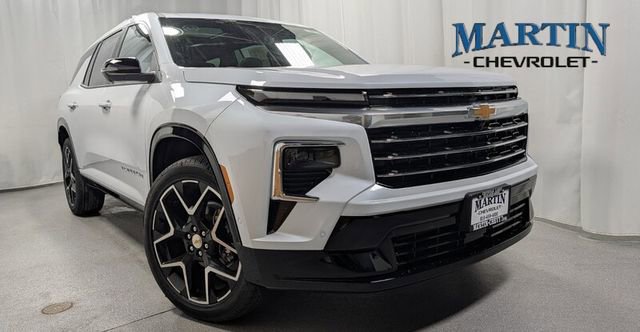 New 2026 Chevrolet Traverse High Country image 1