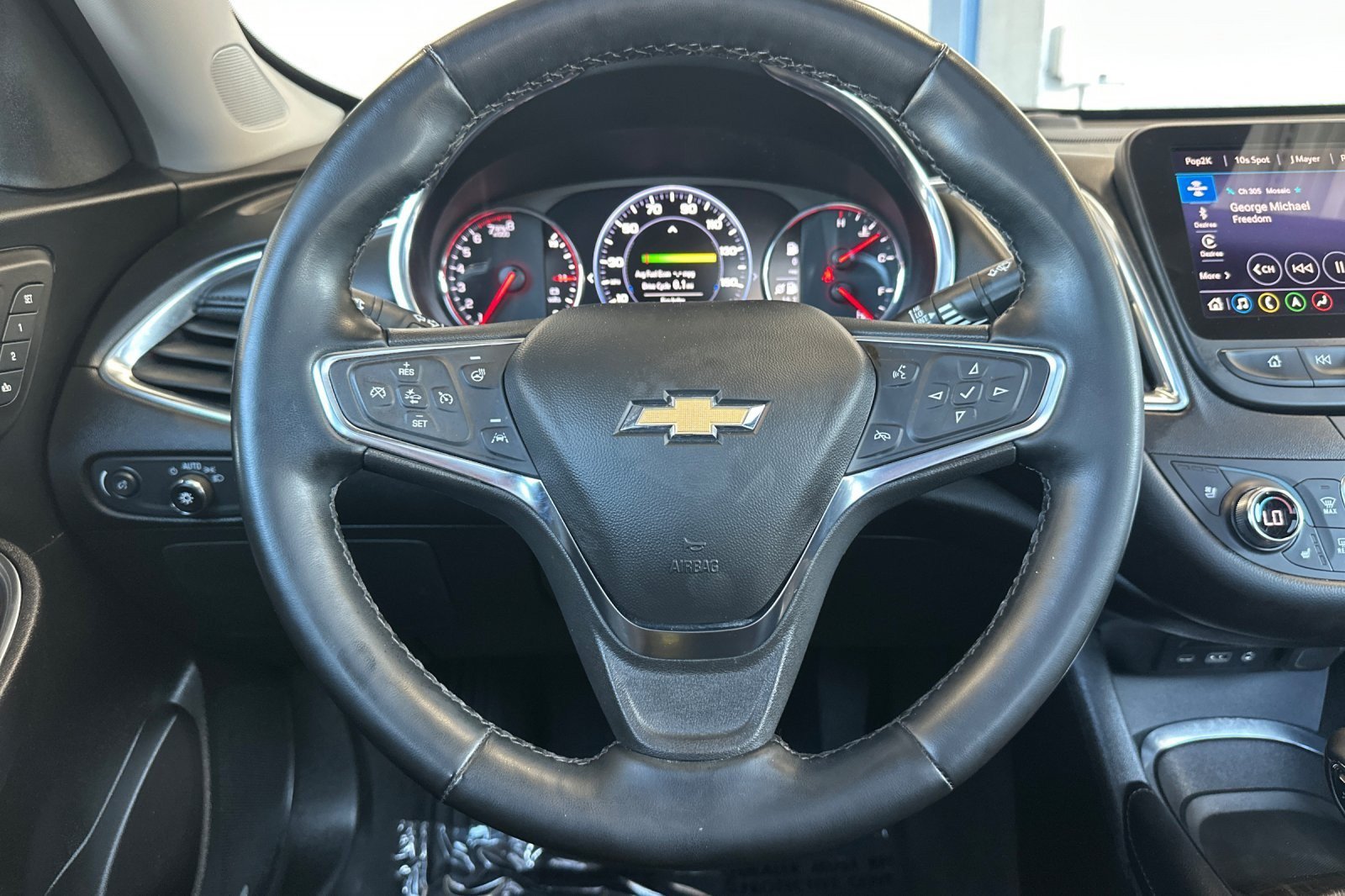 Used 2024 Chevrolet Malibu LT FWD image 21