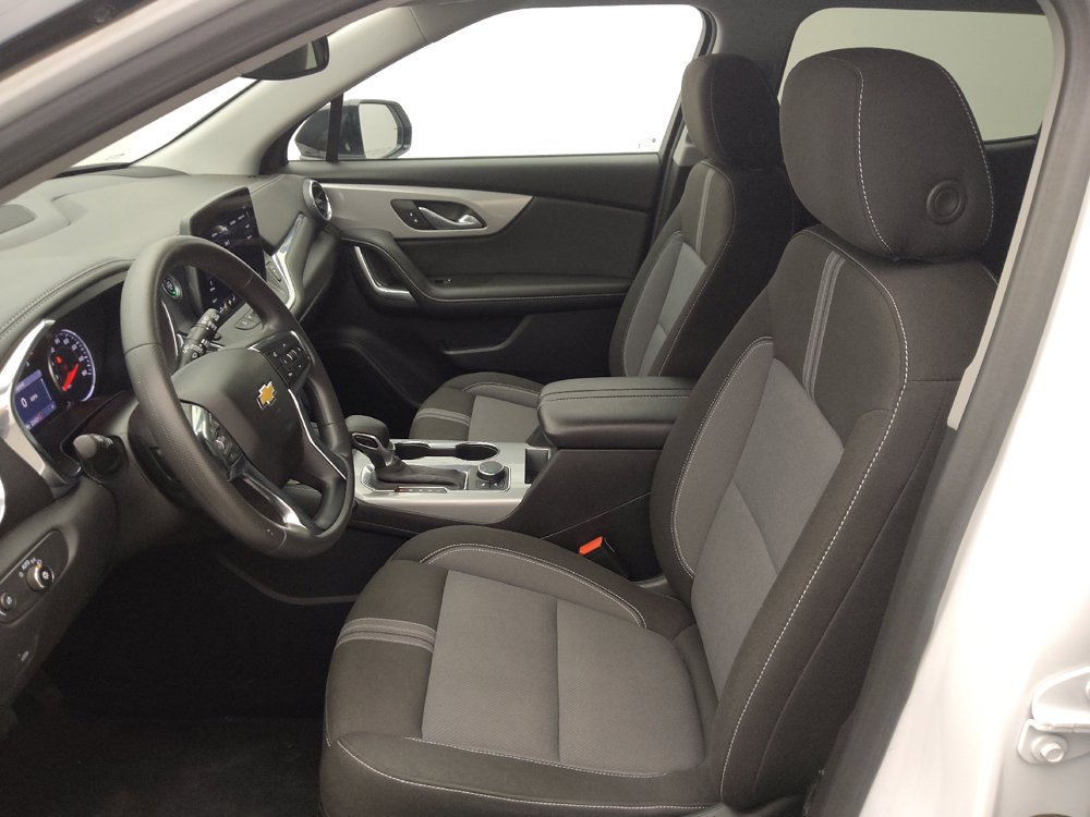 Used 2024 Chevrolet Blazer LT w/ Convenience Package FWD image 17