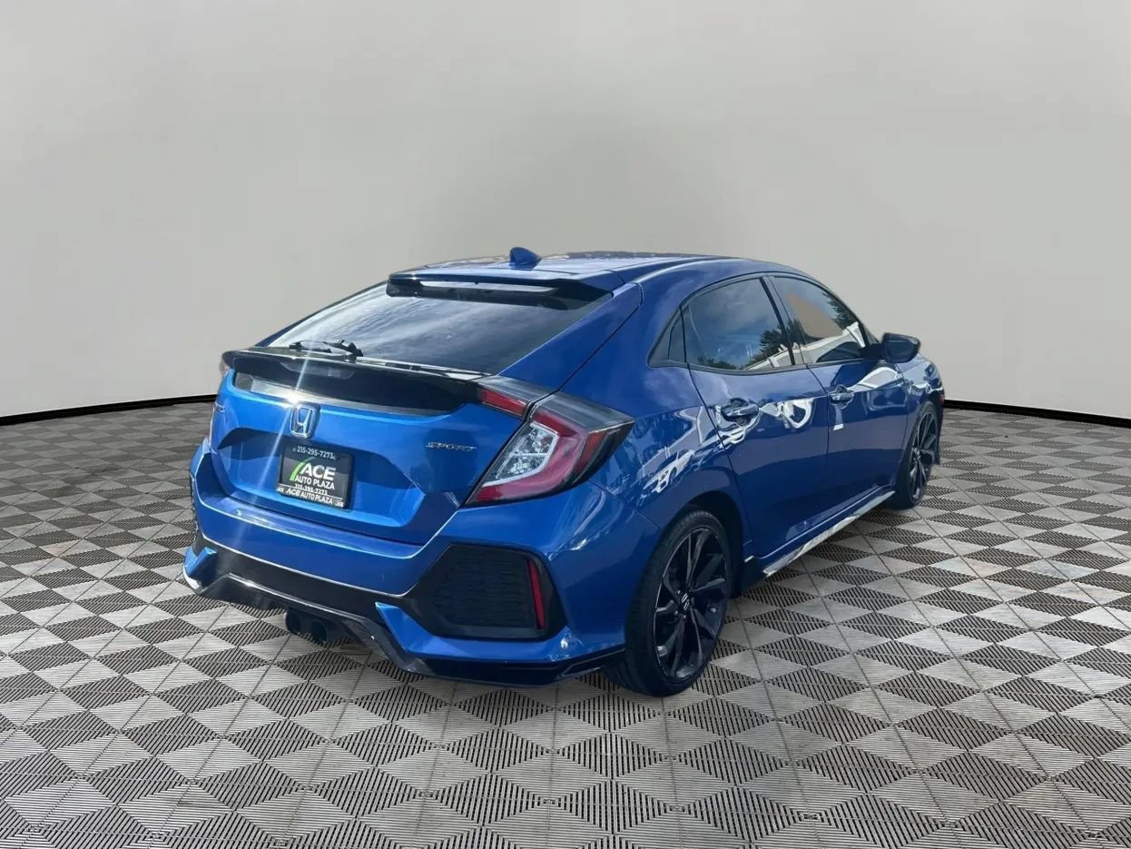 Used 2018 Honda Civic Sport image 5