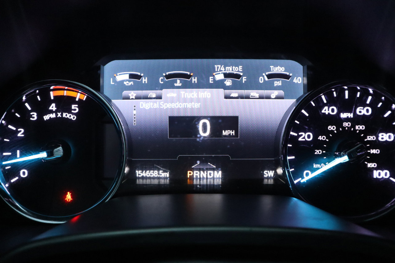 Used 2022 Ford F350 Platinum image 10