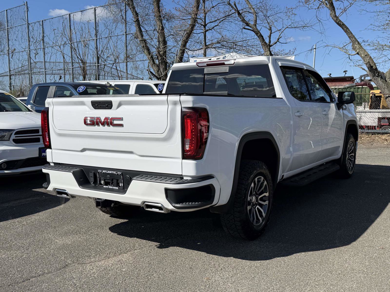 Certified 2021 GMC Sierra 1500 AT4 w/ AT4 Preferred Package AWD/4WD image 5