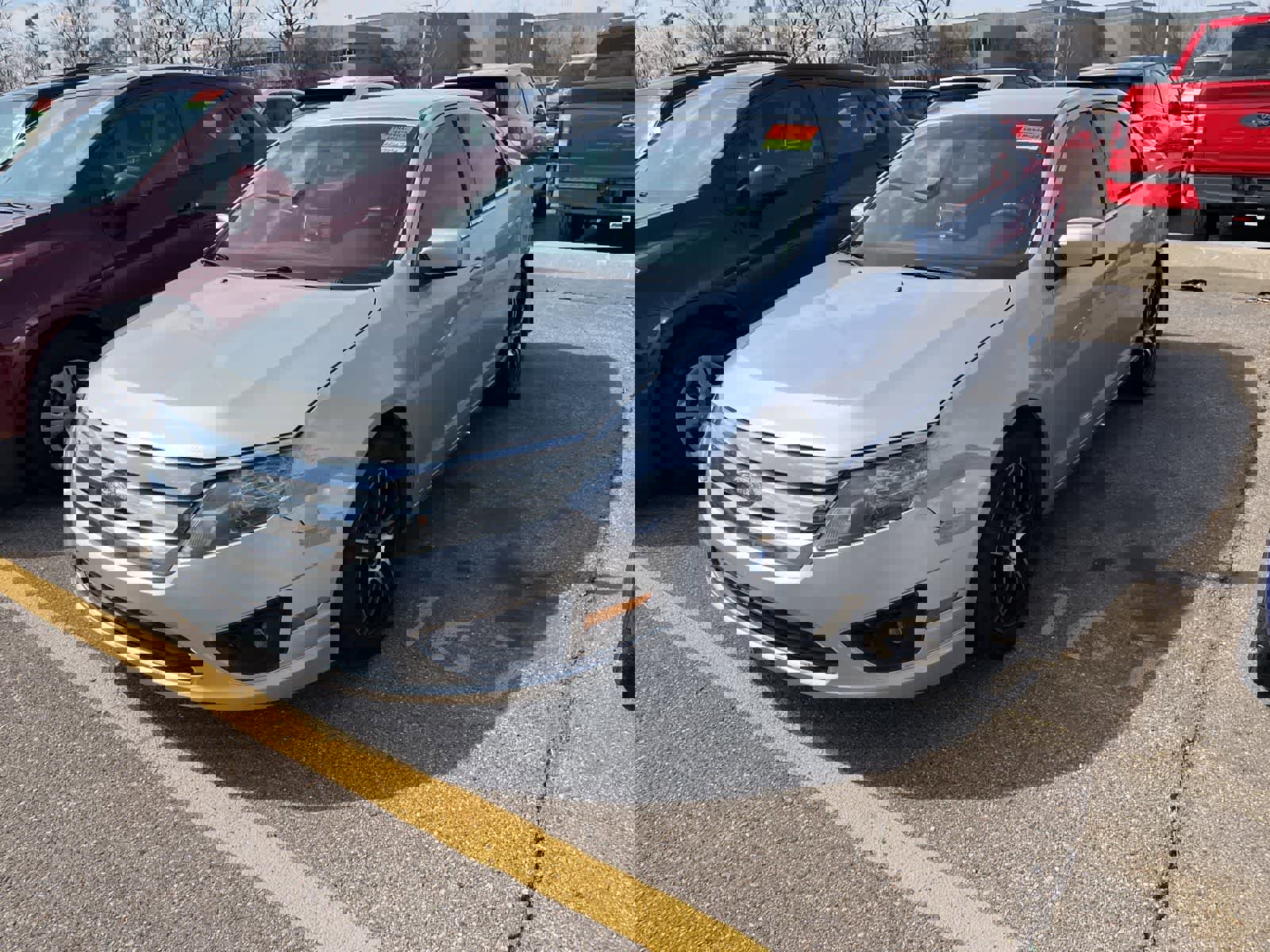 Used 2010 Ford Fusion SE image 1