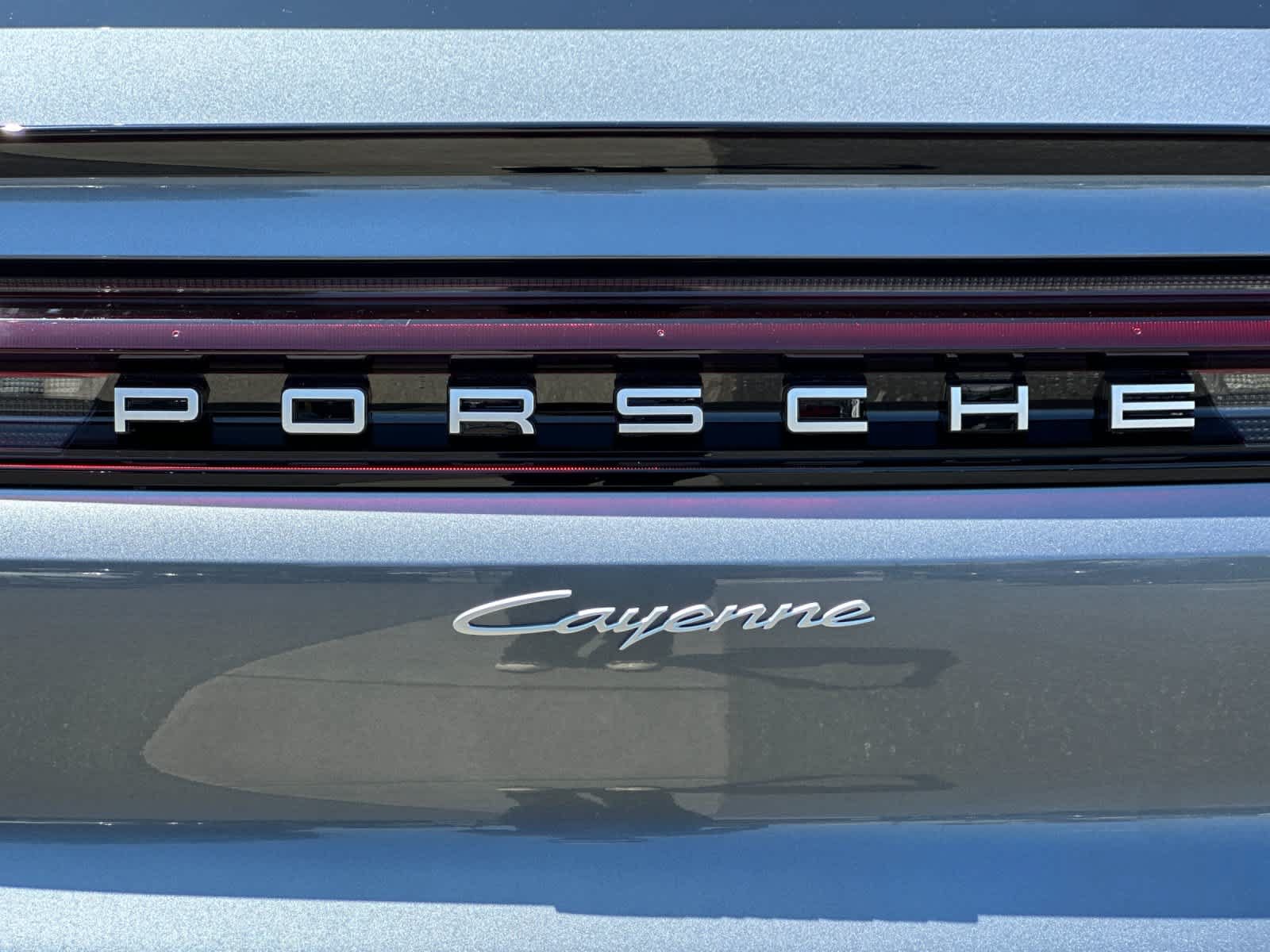 New 2026 Porsche Cayenne Coupe AWD/4WD image 32