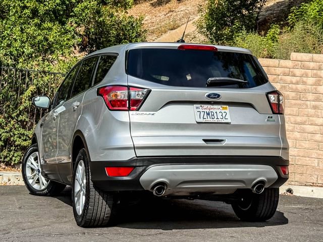 Used 2017 Ford Escape SE image 16