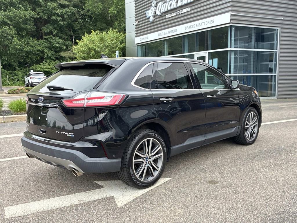 Used 2019 Ford Edge Titanium w/ Equipment Group 301A AWD/4WD image 7