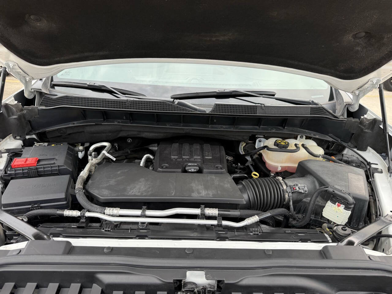 Used 2023 Chevrolet Silverado 1500 Custom RWD image 34