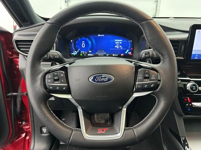 Used 2023 Ford Explorer ST w/ Equipment Group 401A image 24