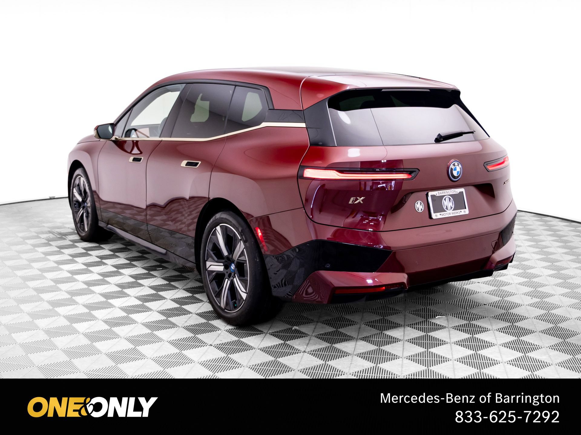 Used 2023 BMW iX xDrive50 w/ Premium Package AWD/4WD image 3