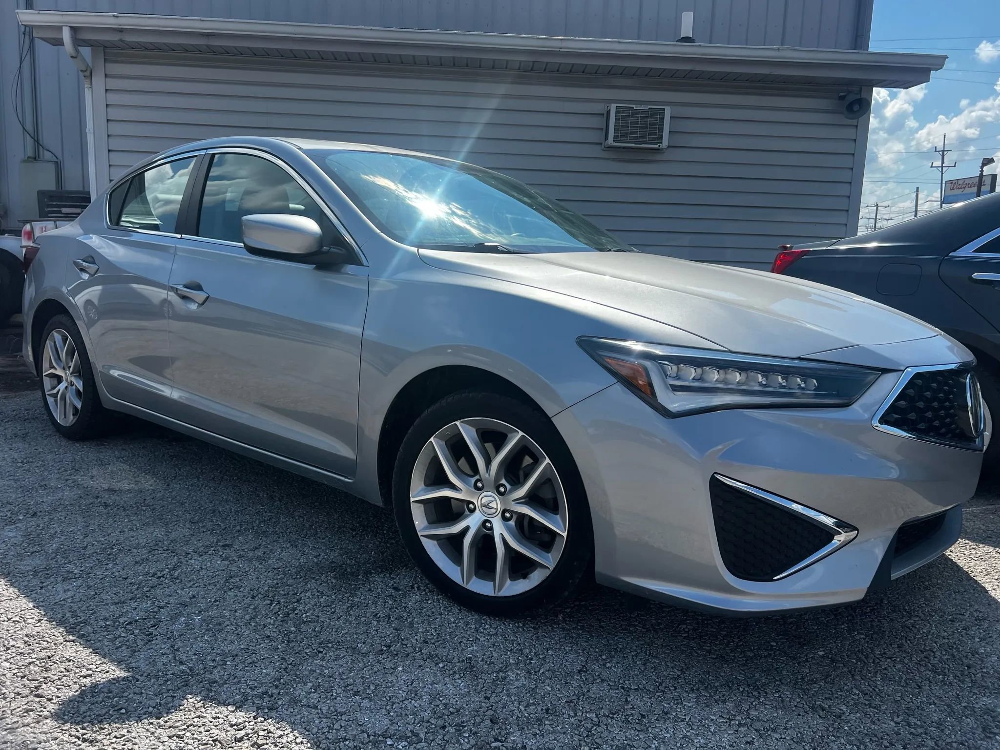 Used 2019 Acura ILX image 3