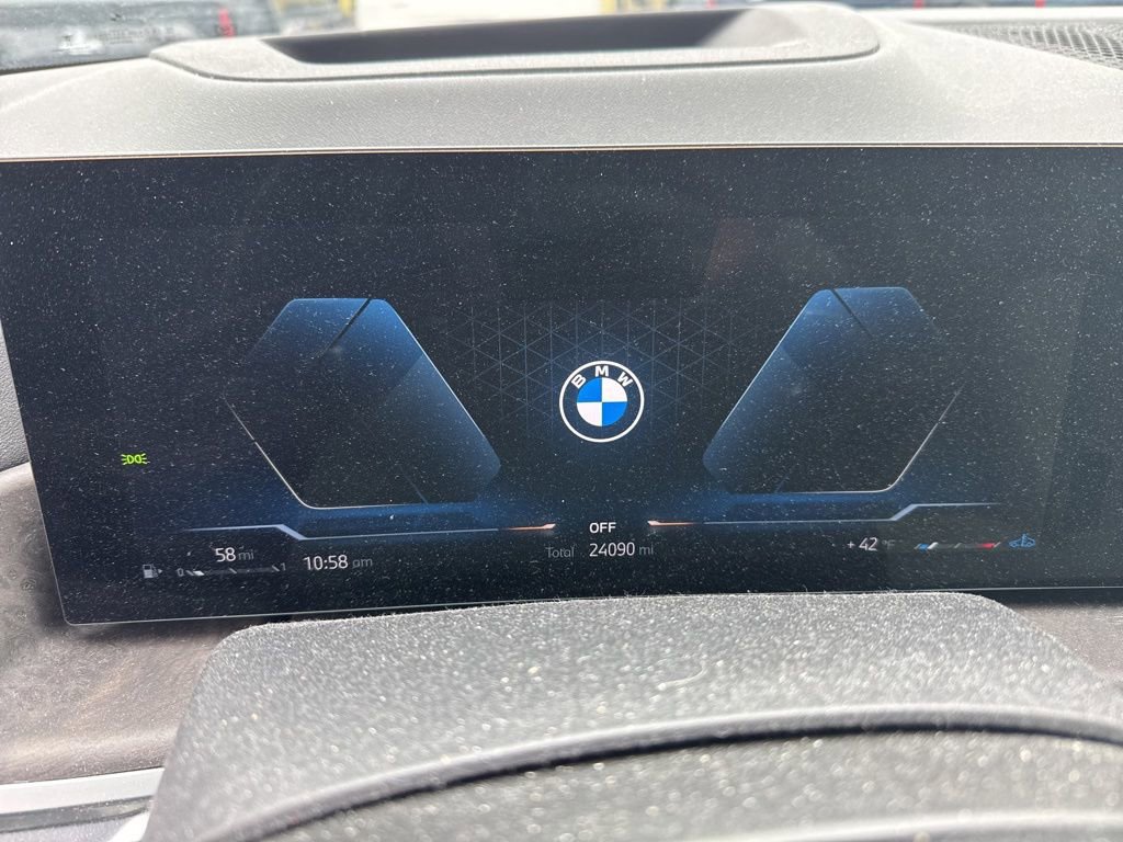 Used 2023 BMW X7 xDrive40i w/ Premium Package image 14