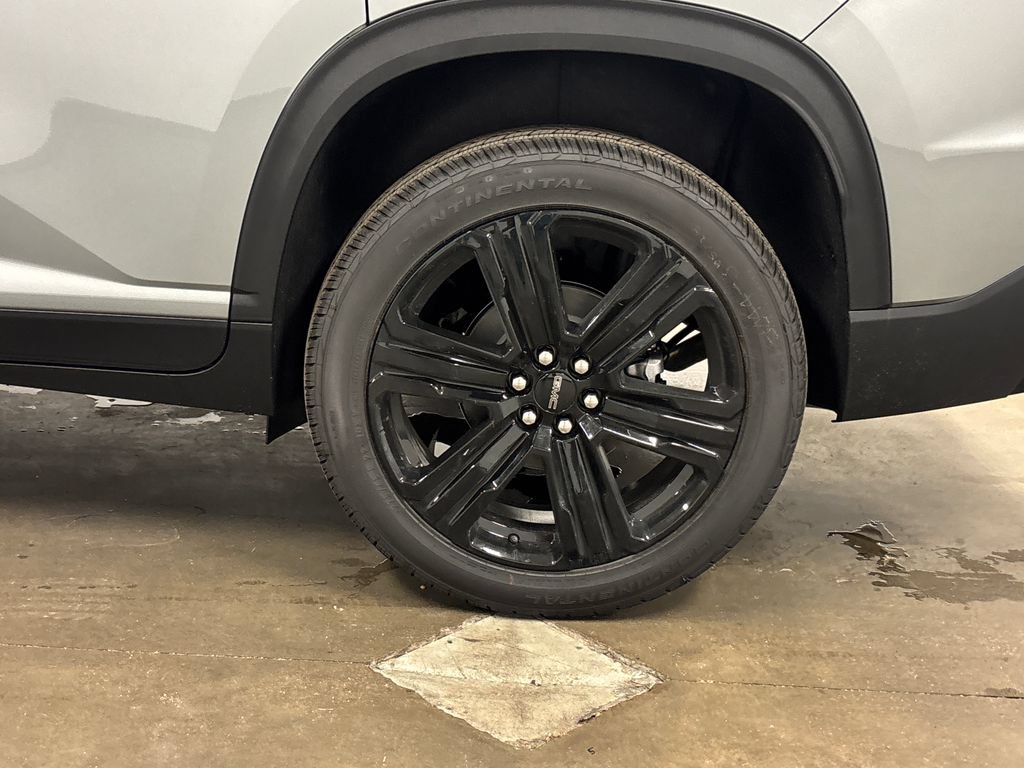 New 2026 GMC Acadia Elevation w/ Black Edition AWD/4WD image 13