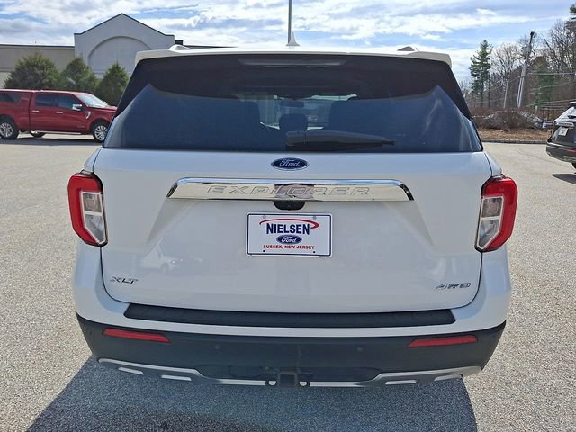 Certified 2021 Ford Explorer XLT w/ Equipment Group 202A image 23