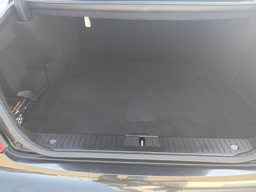 Used 2013 Mercedes-Benz CL 550 4MATIC image 18