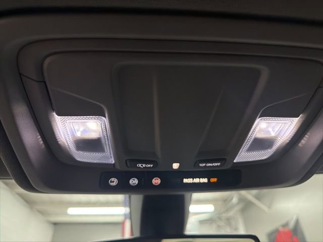 Used 2021 GMC Sierra 1500 Elevation image 14