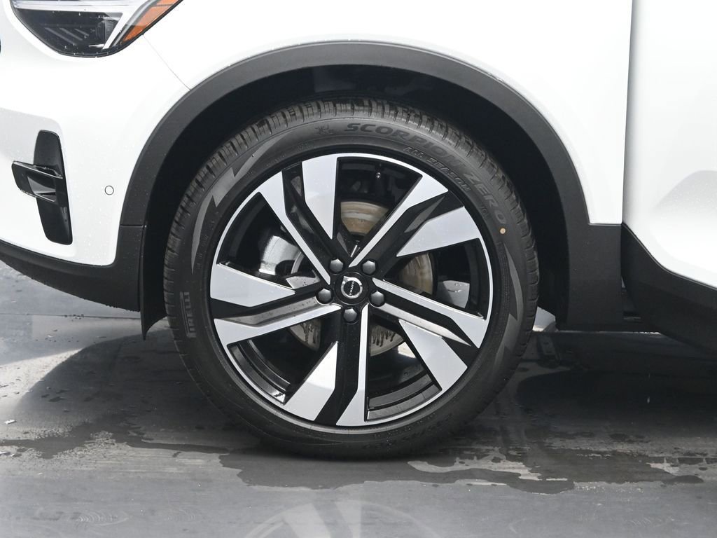 New 2026 Volvo XC40 B5 Ultra w/ Climate Package AWD/4WD image 30