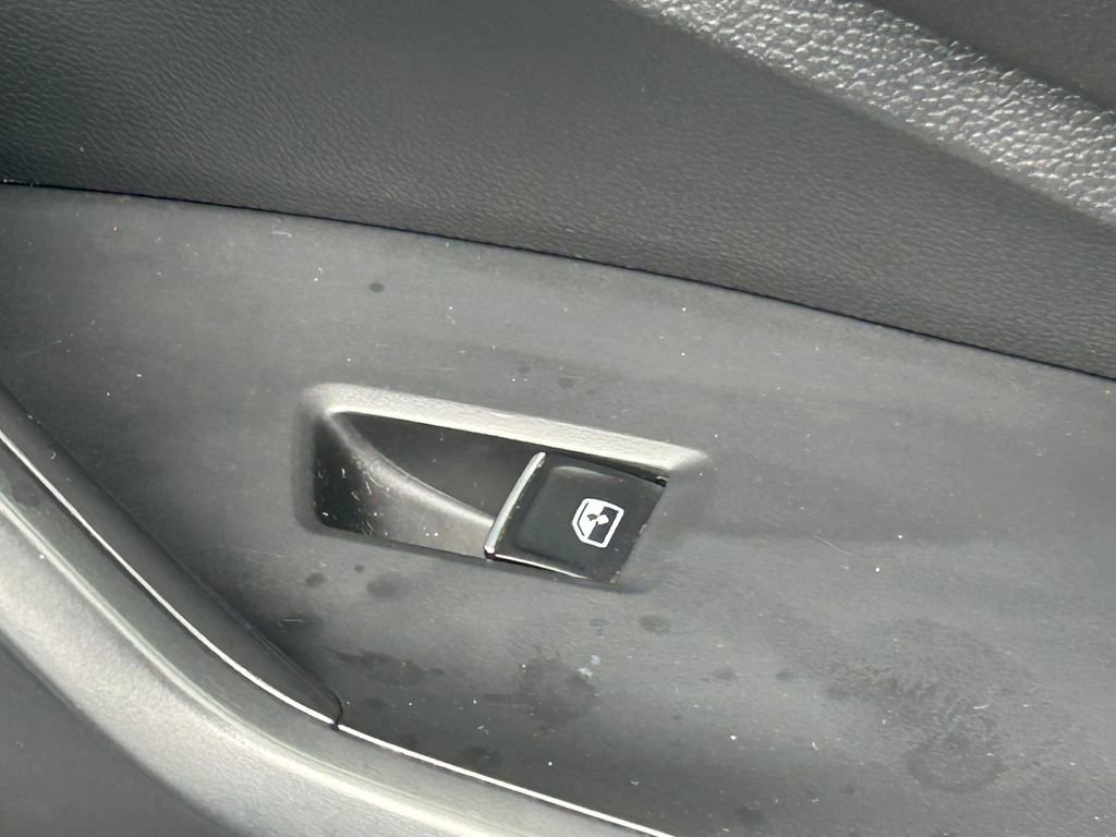 Used 2021 Volkswagen Jetta R-Line w/ R-Line Cold Weather Package FWD image 35