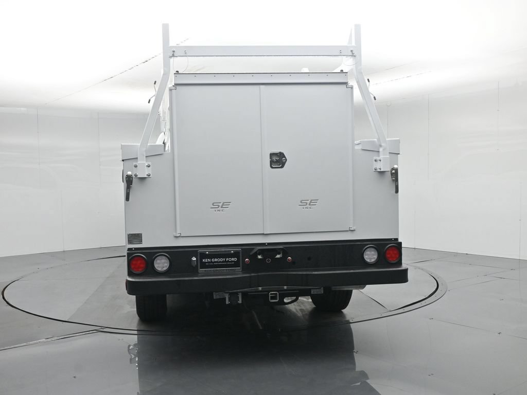 New 2026 Ford F350 XL w/ XL Chrome Package RWD image 29