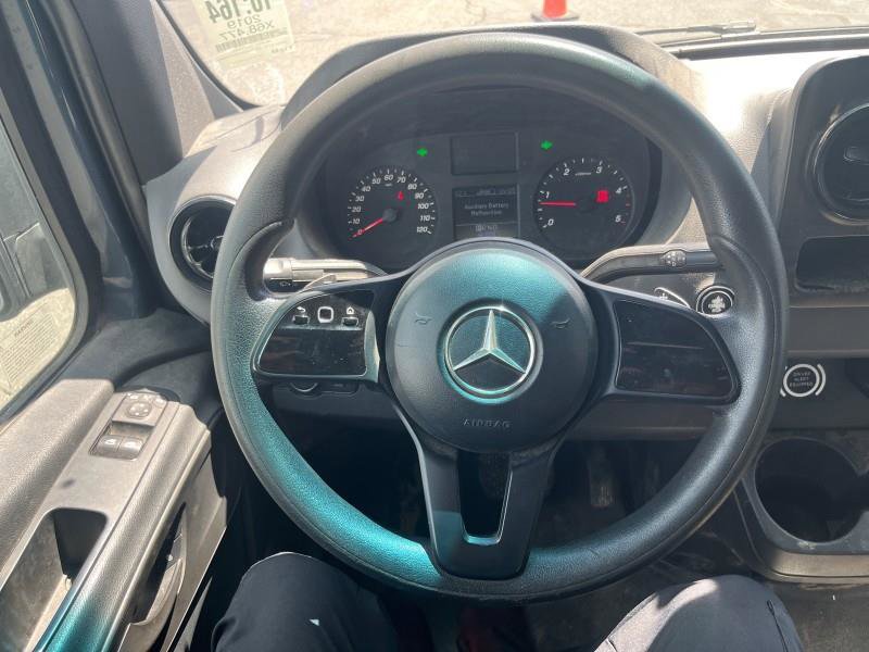 Used 2019 Mercedes-Benz Sprinter 170 image 18
