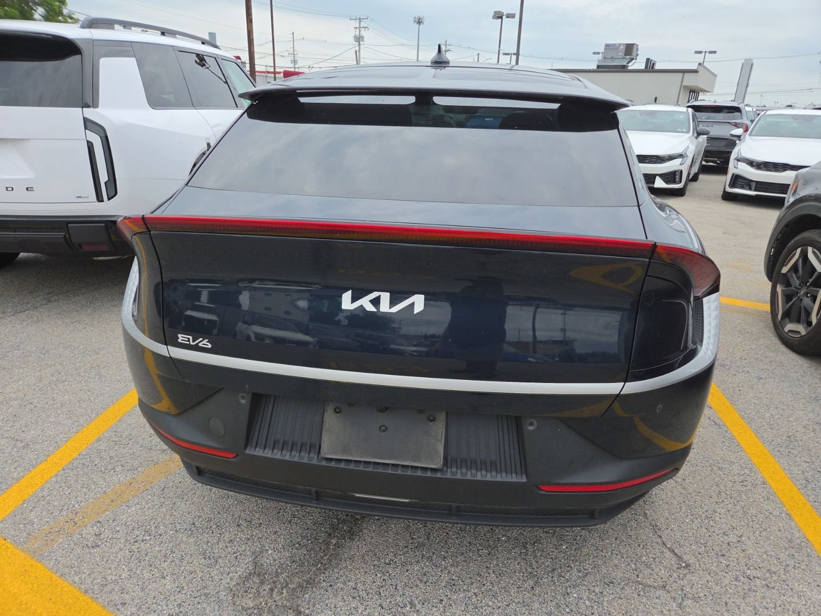 Certified 2024 Kia EV6 Light AWD/4WD image 18