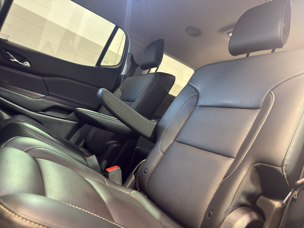 Used 2019 GMC Acadia SLT w/ LPO, Cargo Package AWD/4WD image 30