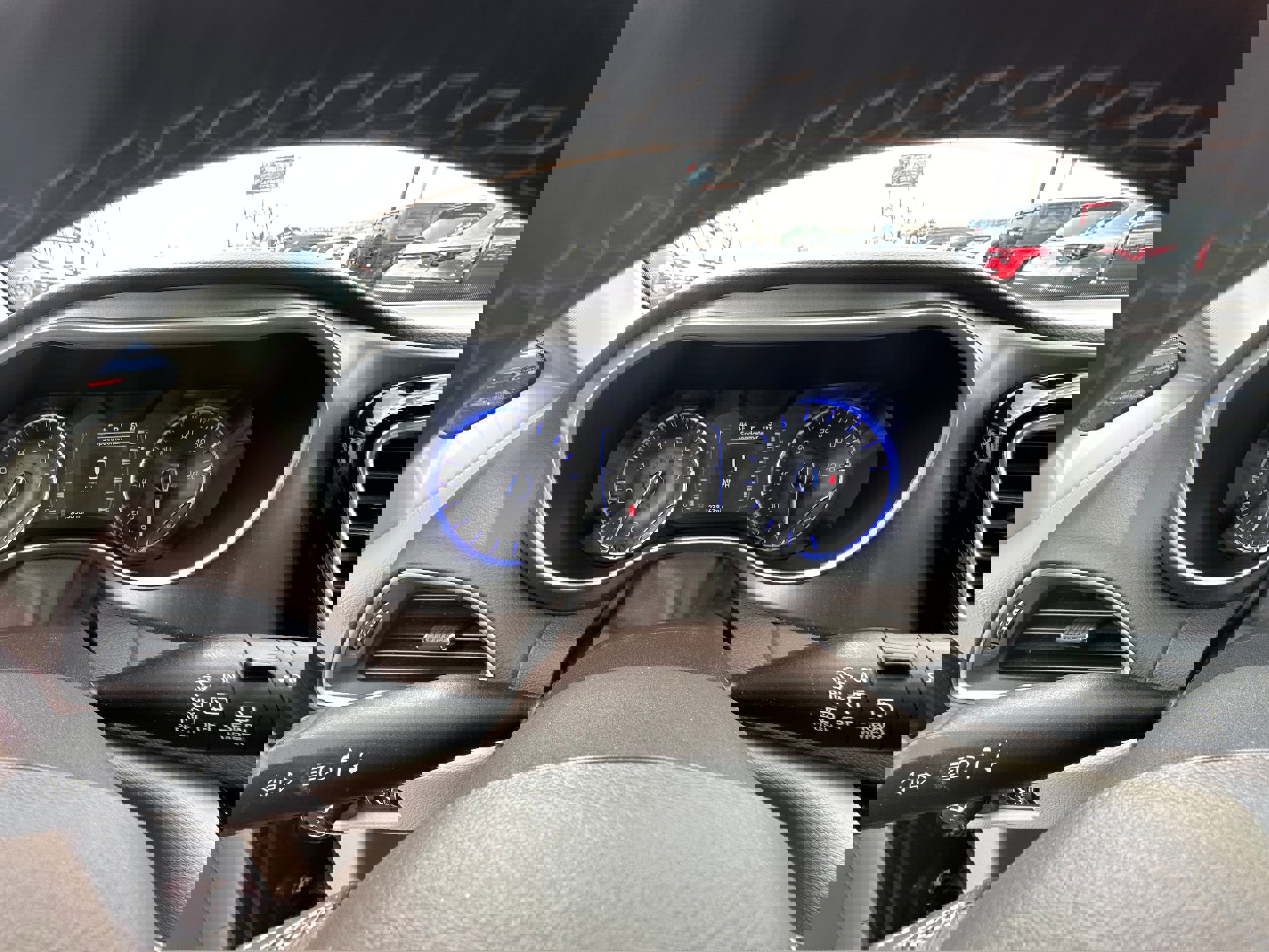 Used 2019 Chrysler Pacifica Touring Plus w/ Cold Weather Group image 15