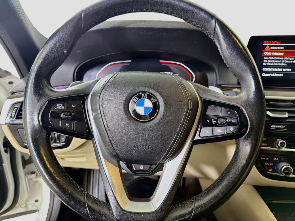 Used 2020 BMW 530i w/ Convenience Package RWD image 15