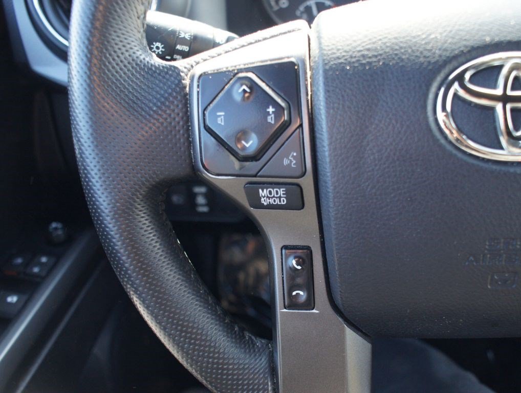 Used 2023 Toyota Tacoma TRD Pro AWD/4WD image 11