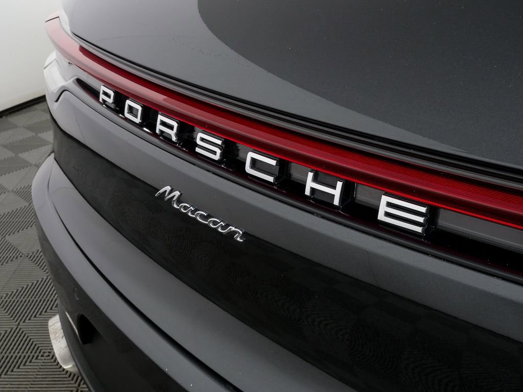 Certified 2020 Porsche Macan image 37