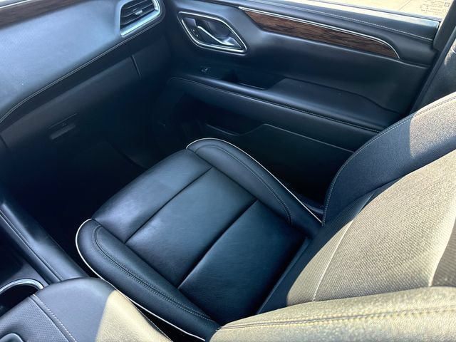 Used 2022 Chevrolet Tahoe Premier AWD/4WD image 16