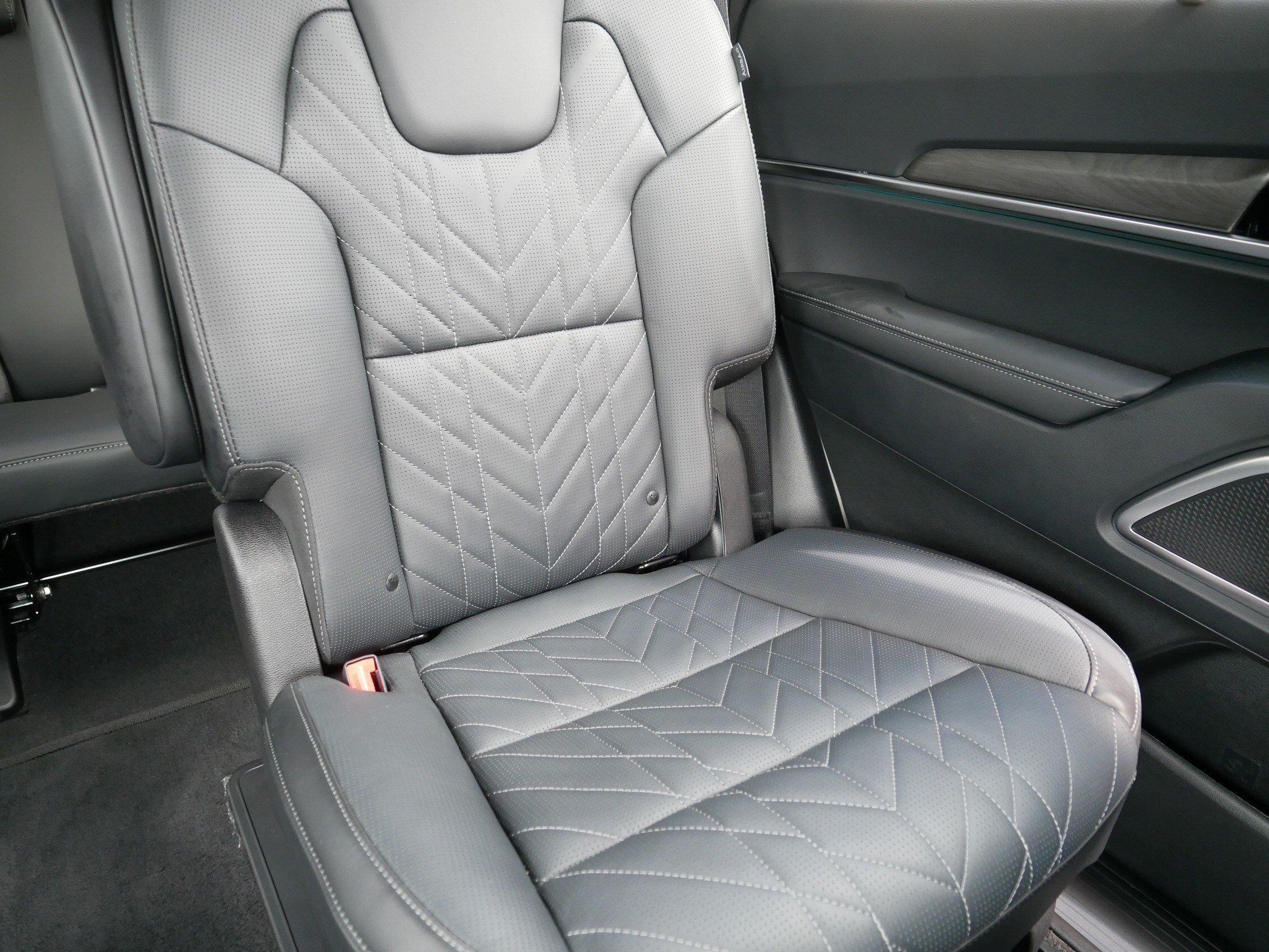 Certified 2025 Kia Telluride SX Prestige X-Line AWD/4WD image 14