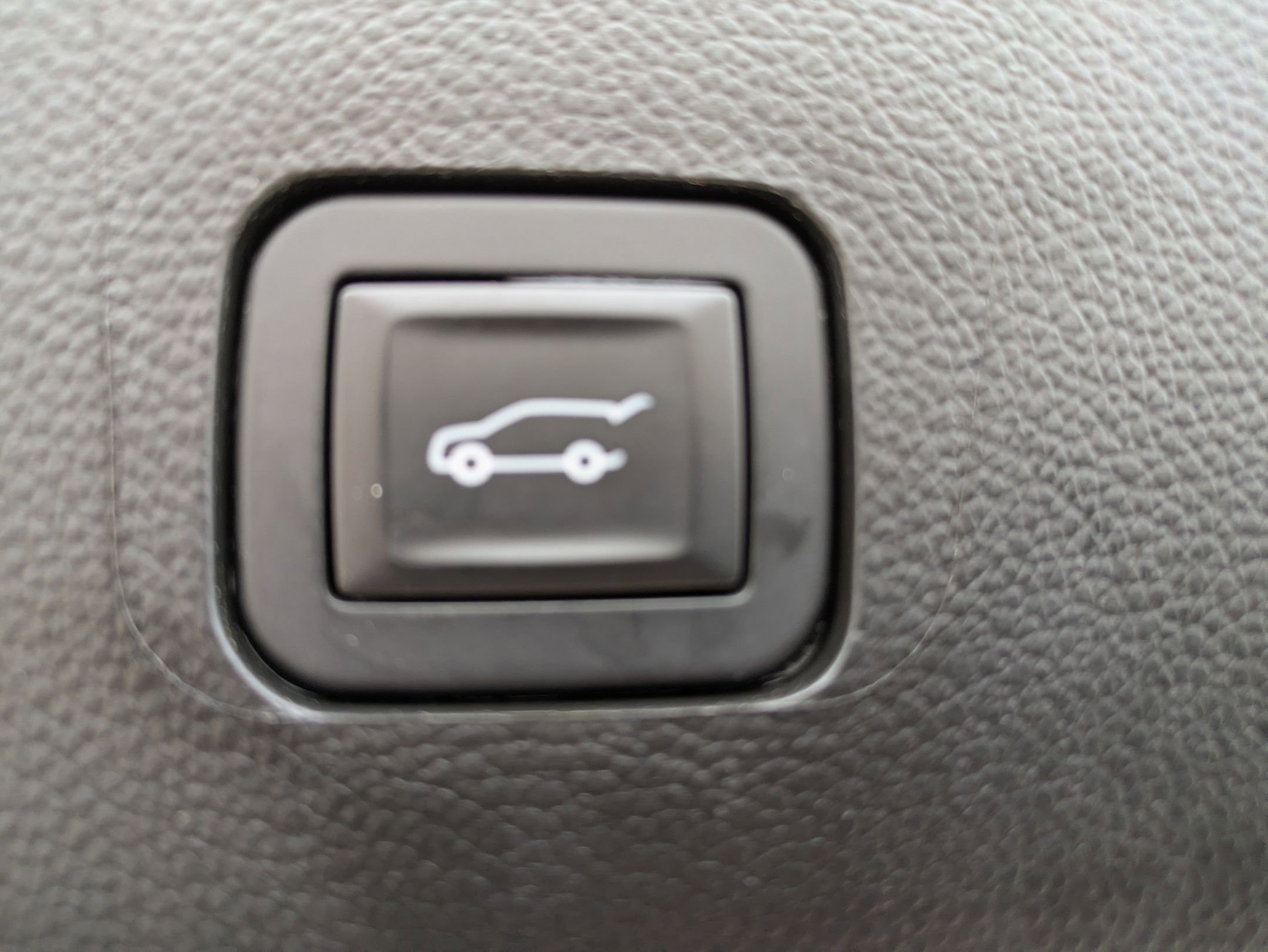 Used 2018 Chevrolet Traverse LT image 33