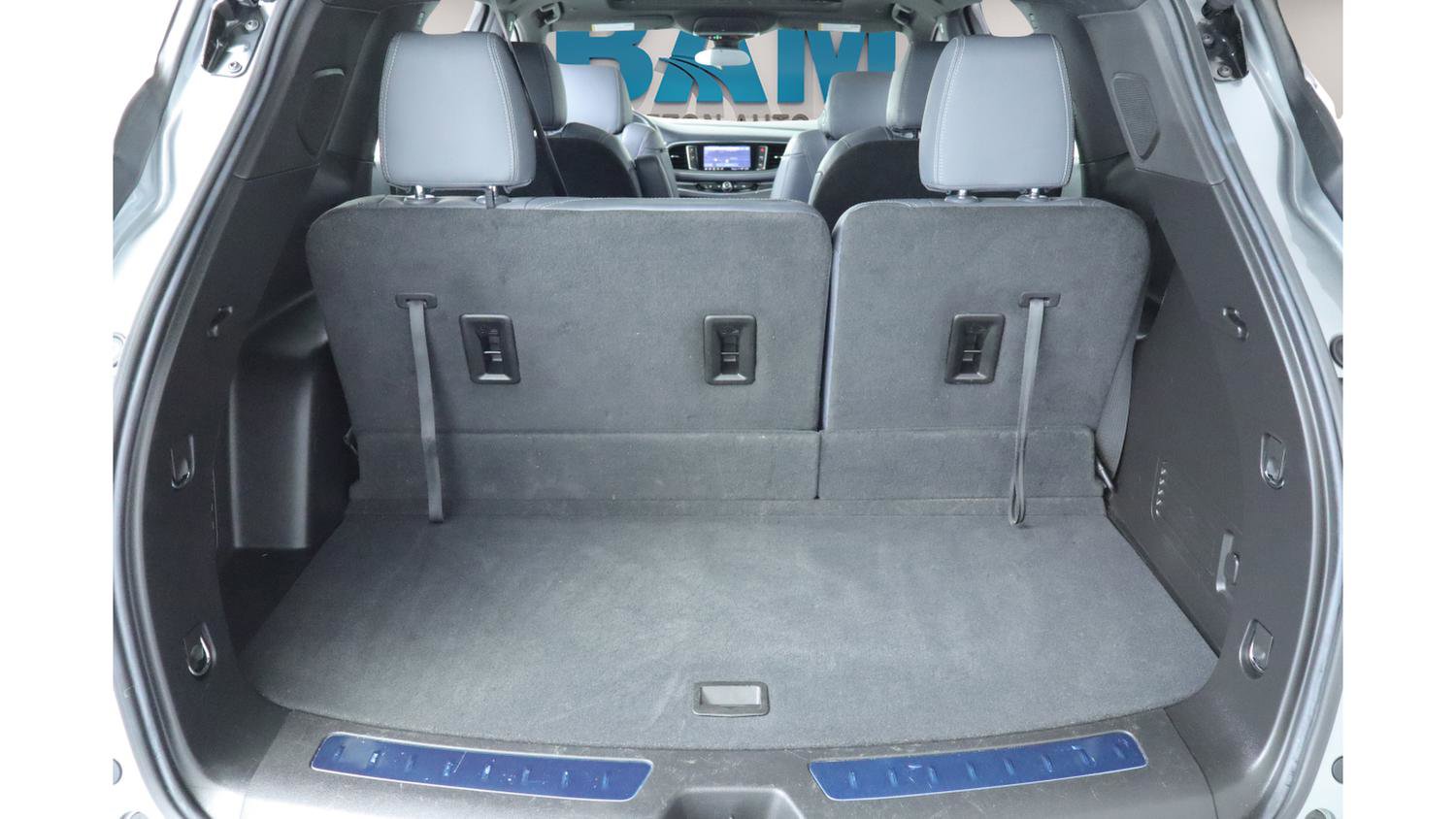 Used 2023 Buick Enclave Essence w/ Experience Buick Package image 31