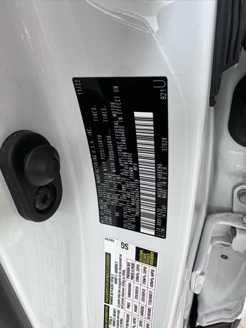 Used 2022 Toyota Corolla Cross XLE w/ Convenience Package image 31