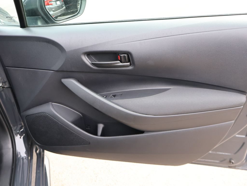 Used 2024 Toyota Corolla LE FWD image 11
