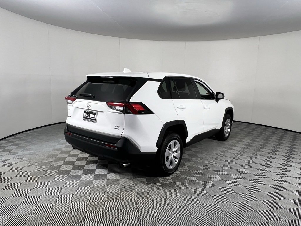Used 2025 Toyota RAV4 LE image 7