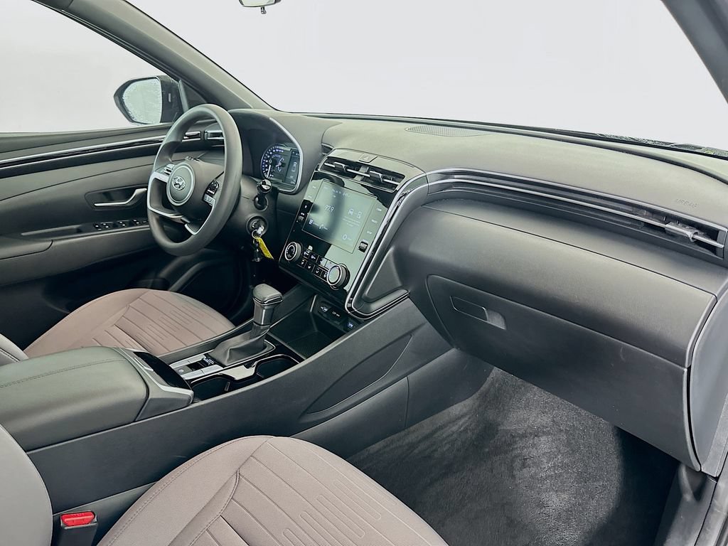 Certified 2024 Hyundai Santa Cruz SE FWD image 24