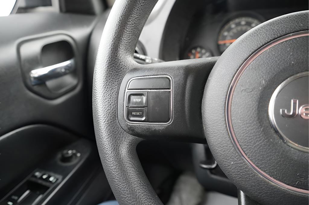 Used 2015 Jeep Patriot Sport w/ Power Value Group image 24