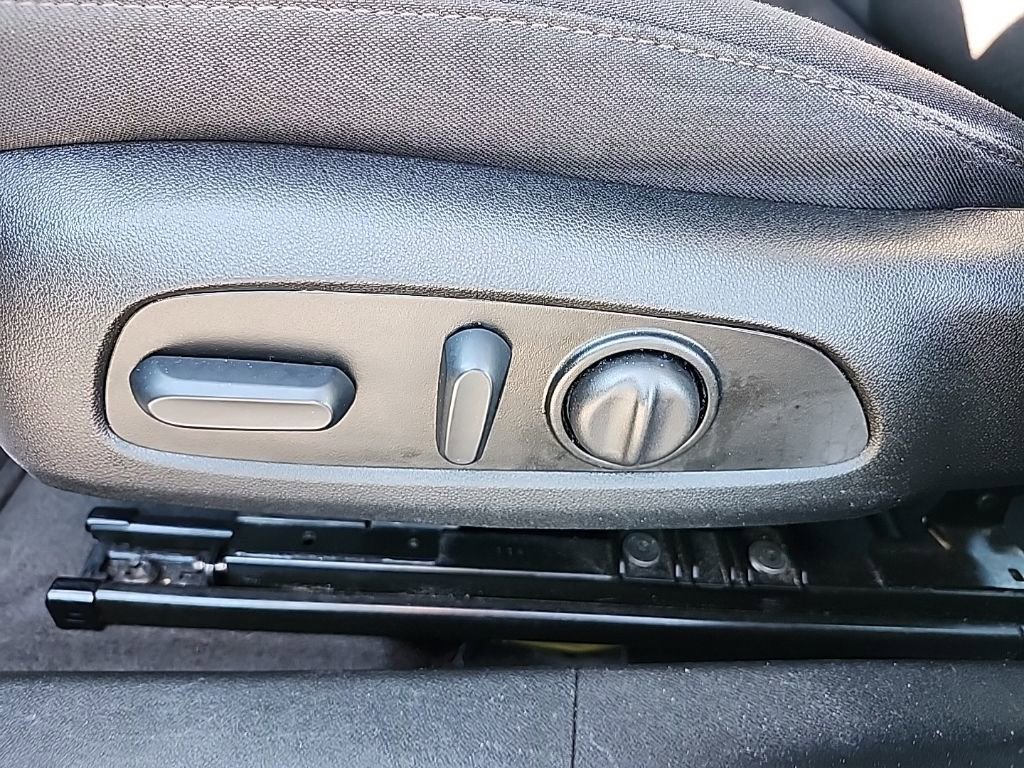 Used 2024 Chevrolet Malibu LT image 20