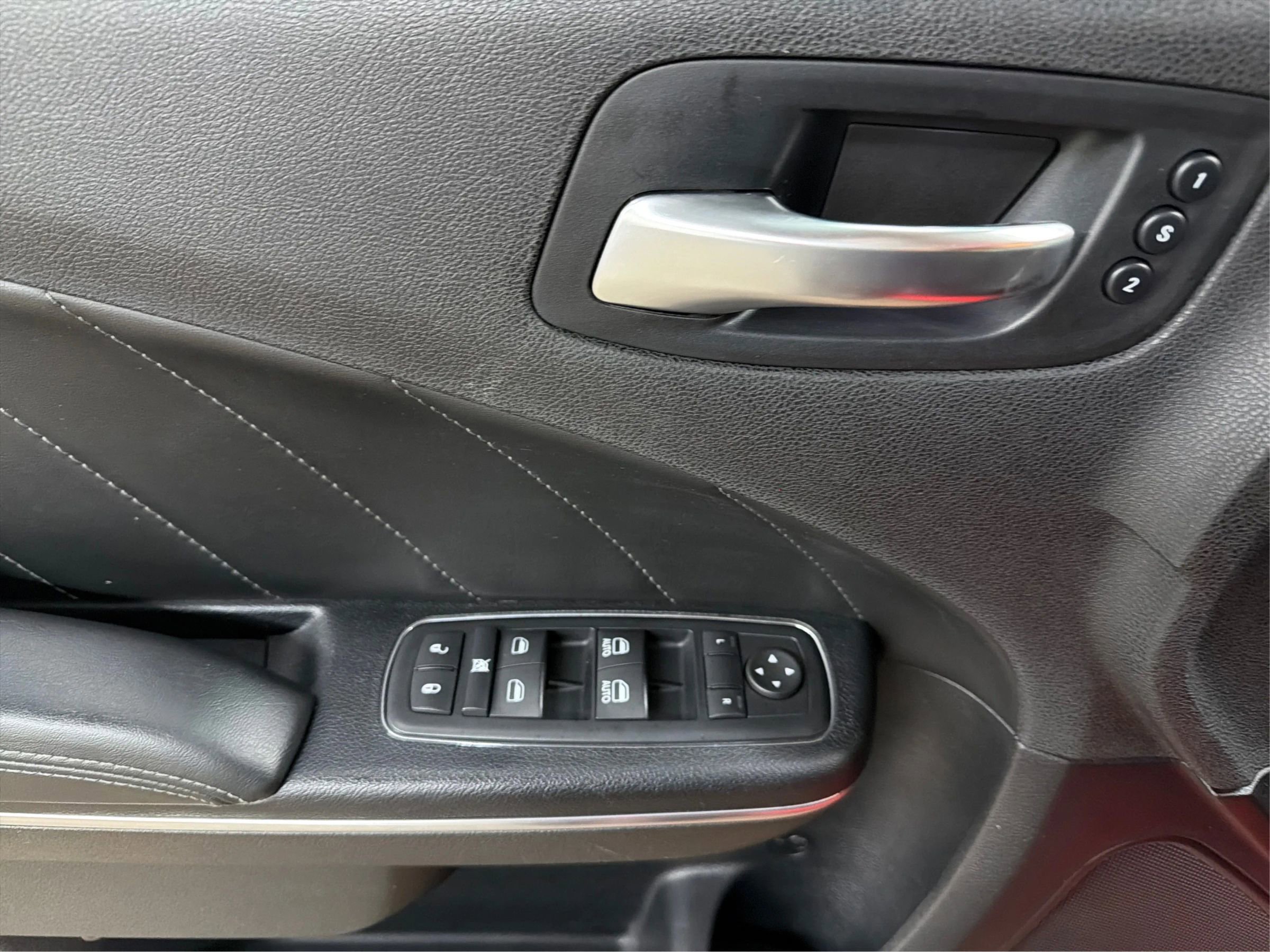 Used 2016 Dodge Charger SXT w/ Plus Group RWD image 29