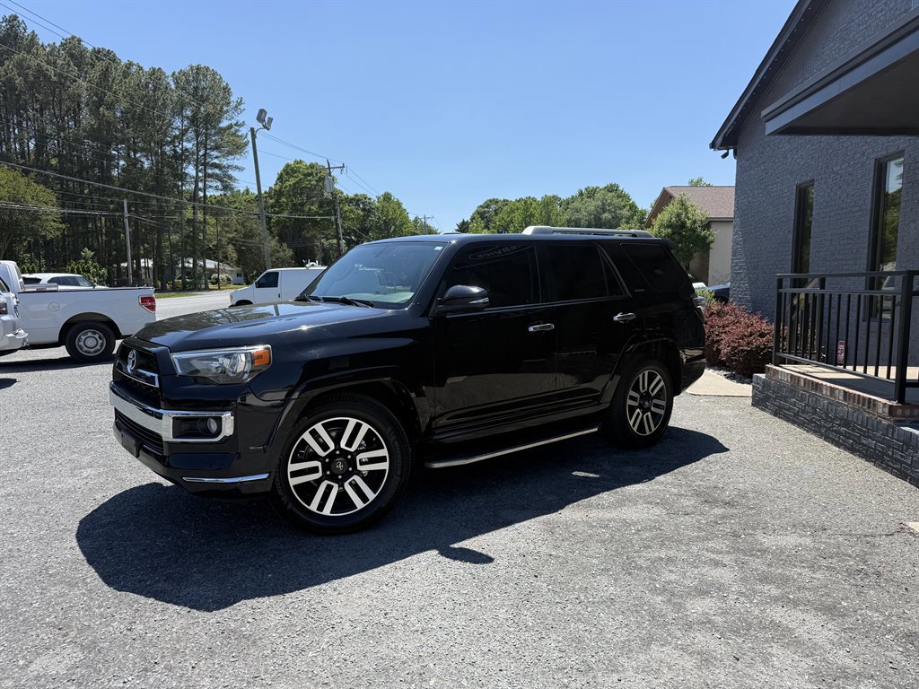 Used 2018 Toyota 4Runner Limited RWD image 1