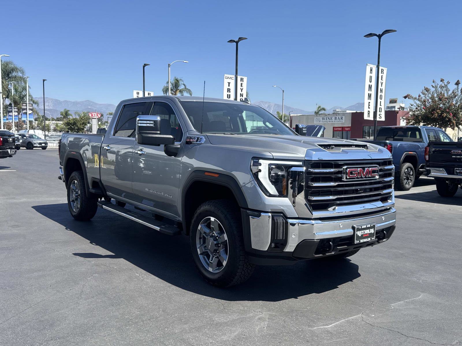 New 2026 GMC Sierra 2500 SLT w/ SLT Premium Package image 3