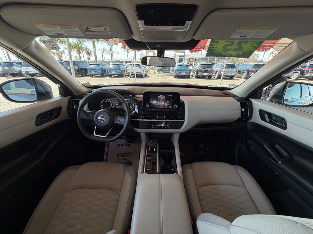Certified 2025 Nissan Pathfinder SV w/ Cargo Package FWD image 14