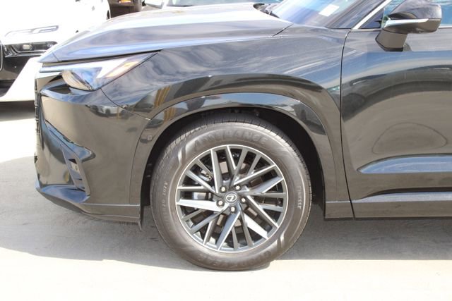 Certified 2025 Lexus TX 350 FWD w/ Technology Package image 4