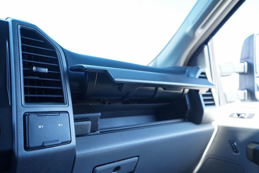 Used 2020 Ford F250 XL w/ Power Equipment Group image 23