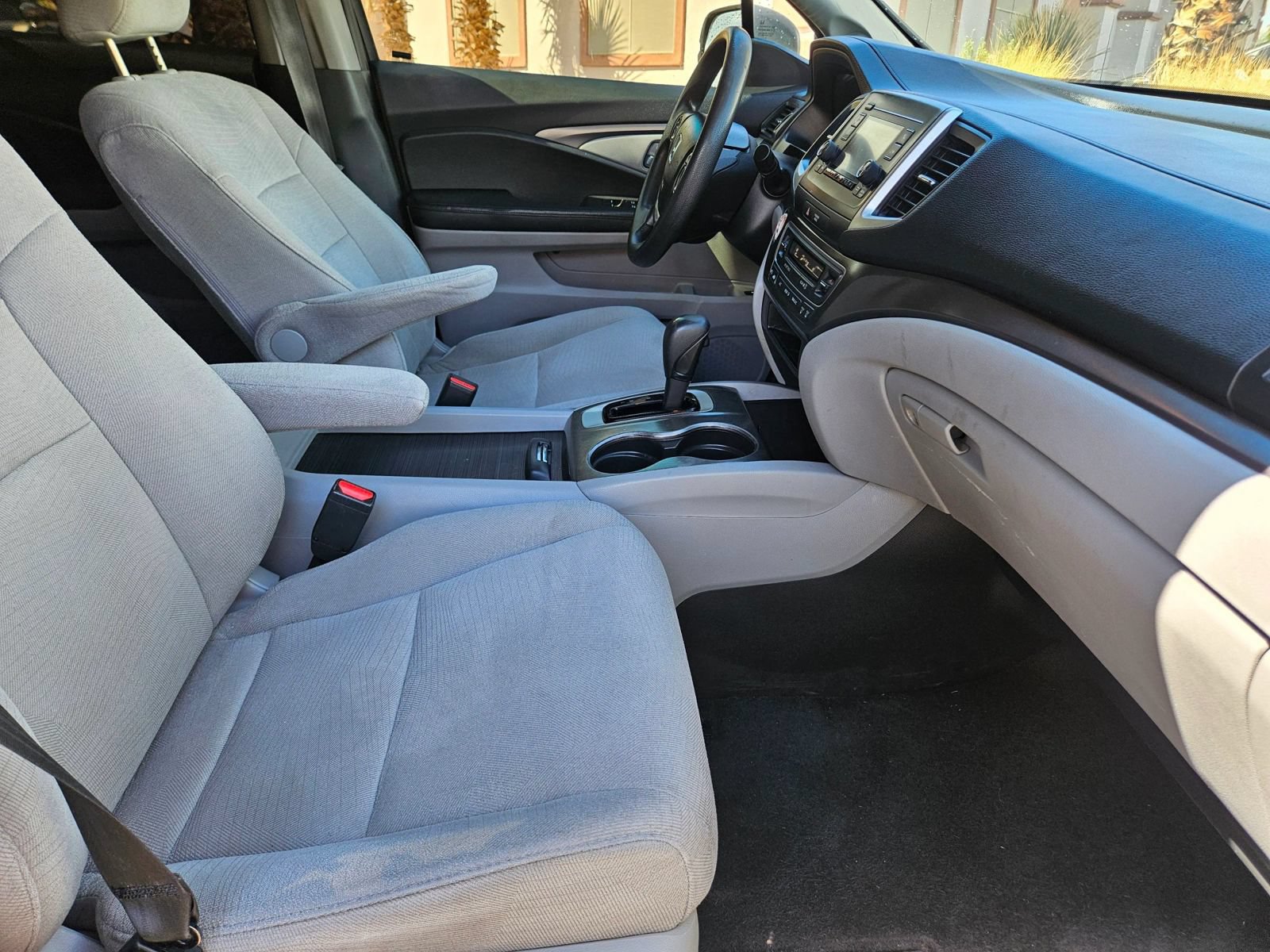 Used 2017 Honda Pilot LX image 17