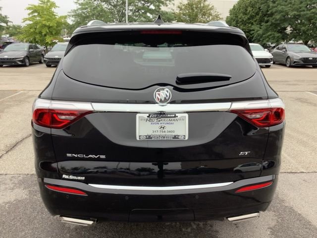 Used 2022 Buick Enclave Essence w/ Sport Touring Edition image 6