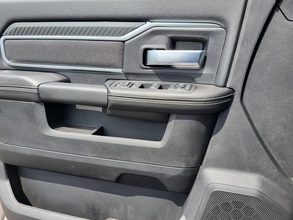 New 2026 RAM 2500 Big Horn AWD/4WD image 27