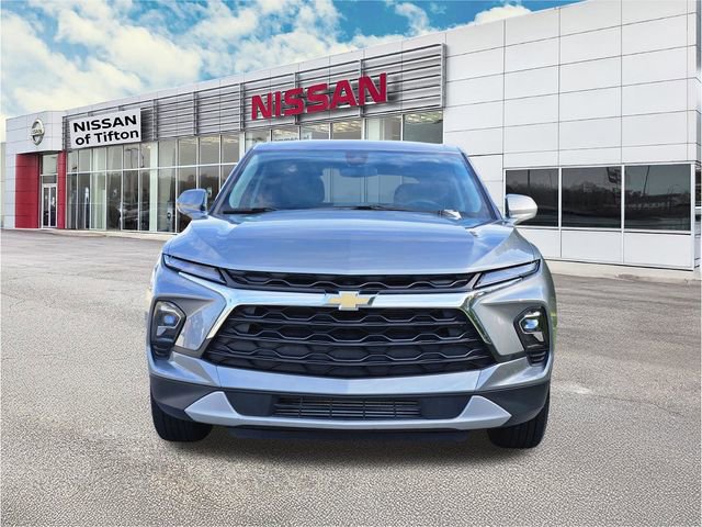 Used 2025 Chevrolet Blazer LT image 2