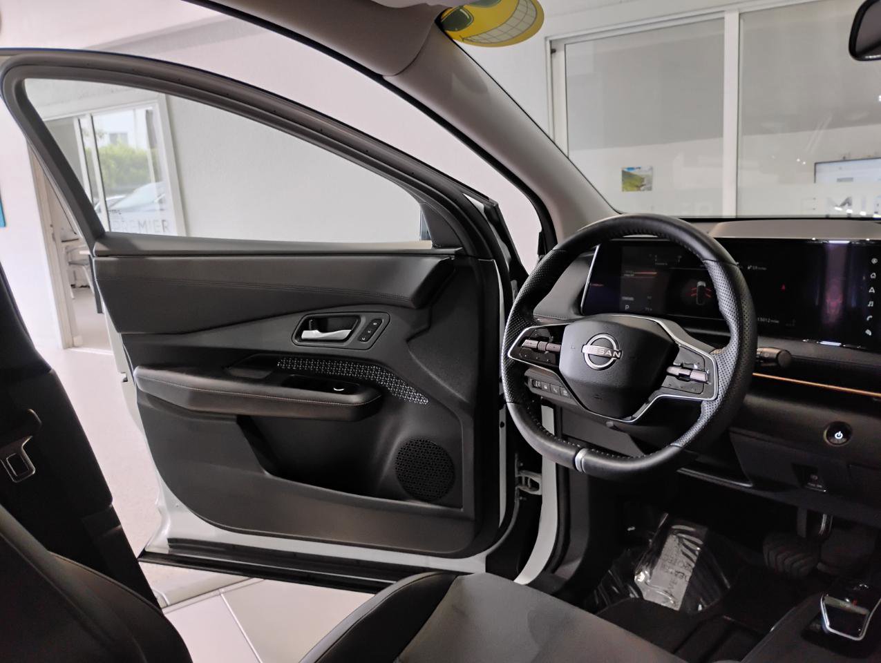 Used 2024 Nissan Ariya AWD image 50